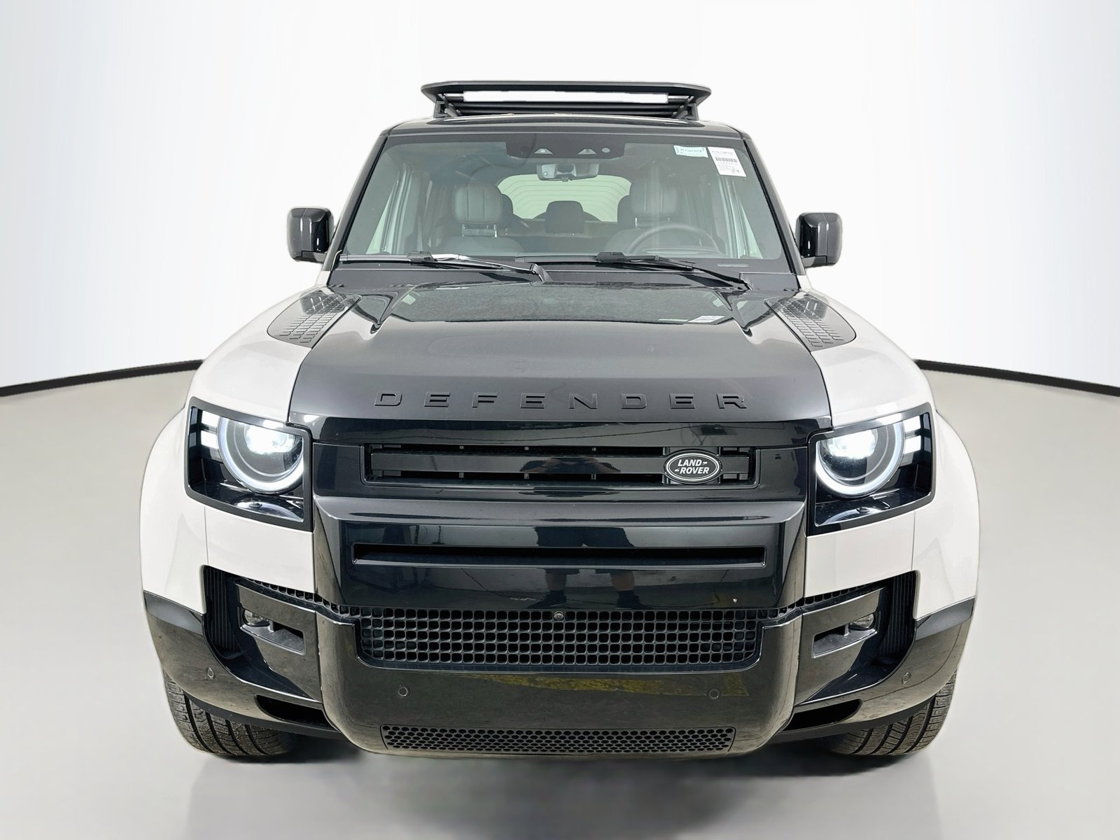 New 2026 Land Rover Defender 110 X AWD/4WD image 2