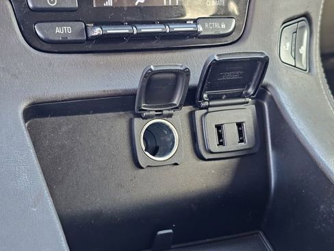 Used 2018 Chevrolet Tahoe LT image 24