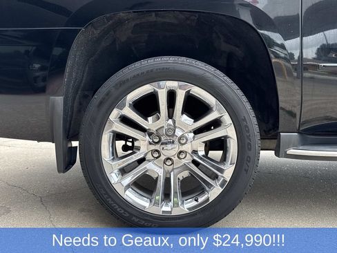 Used 2019 Chevrolet Suburban Premier RWD image 19