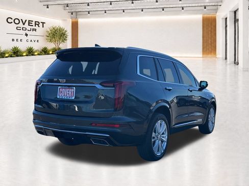 Used 2023 Cadillac XT6 Premium Luxury AWD/4WD image 9