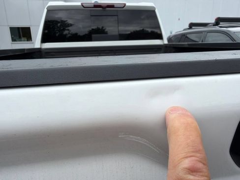Used 2023 GMC Sierra 3500 SLT w/ SLT Premium Package AWD/4WD image 14
