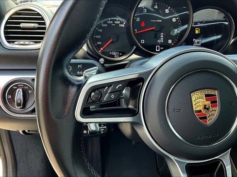 Used 2023 Porsche 718 Cayman RWD image 11