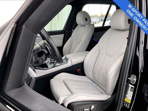 Used 2023 BMW X5 xDrive40i w/ M Sport Package image 34