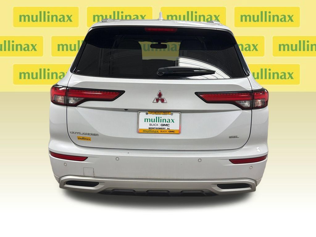 Used 2022 Mitsubishi Outlander SEL AWD/4WD image 14