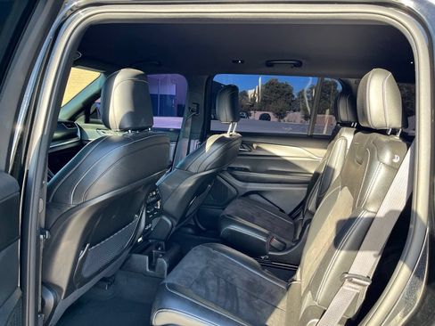 Used 2023 Jeep Grand Cherokee L Laredo RWD image 16