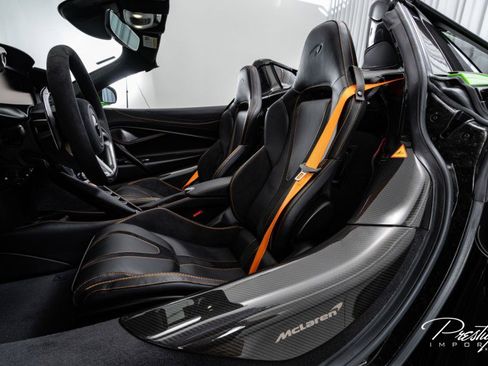 Used 2025 McLaren 750S Spider image 54