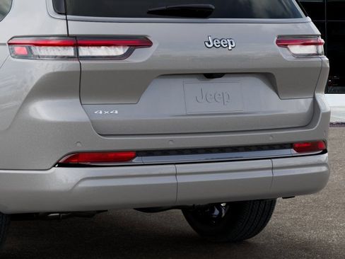 New 2026 Jeep Grand Cherokee L Limited AWD/4WD image 13