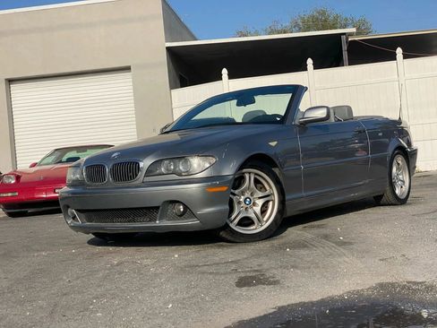 Used 2005 BMW 330Ci Convertible image 4