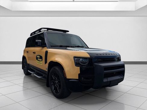 Used 2022 Land Rover Defender 110 X-Dynamic SE AWD/4WD image 7