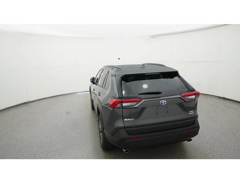 Used 2023 Toyota RAV4 XLE Premium AWD/4WD image 8