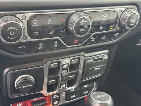 Used 2020 Jeep Gladiator Rubicon image 34