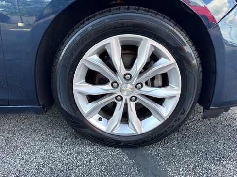 Used 2019 Chevrolet Malibu LT w/ Driver Confidence Package II FWD image 10