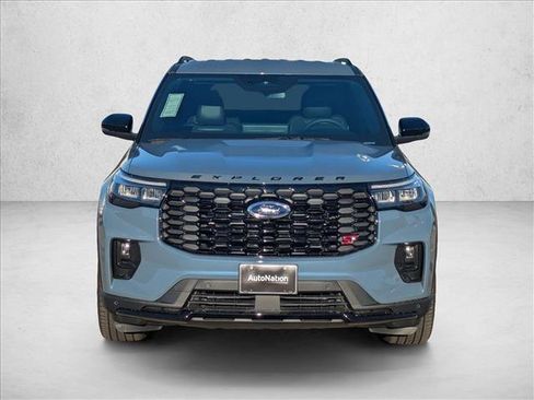 New 2025 Ford Explorer ST image 6