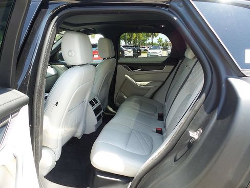 Used 2023 Jaguar F-PACE S AWD/4WD image 31