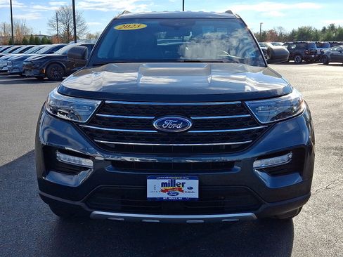 Used 2023 Ford Explorer XLT w/ Equipment Group 202A image 2