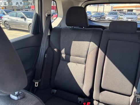 Used 2025 Nissan Rogue SV FWD image 40