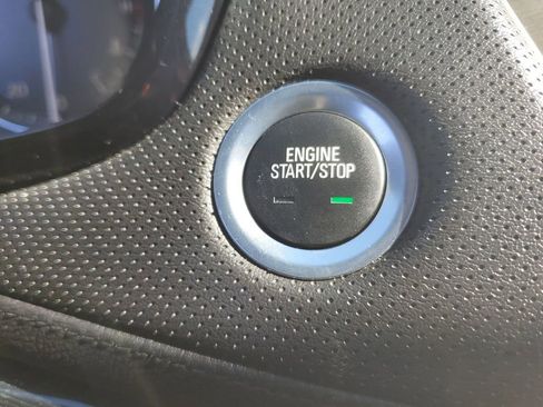 Used 2025 Cadillac XT5 Premium Luxury image 39