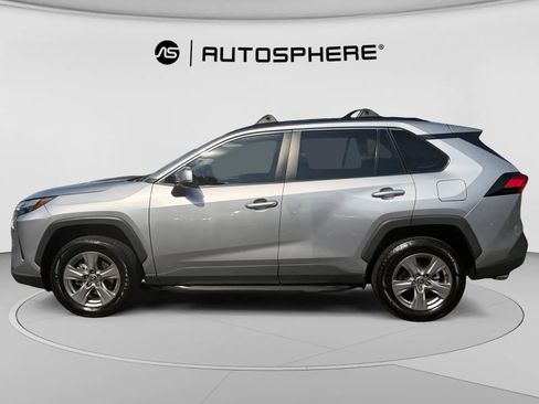 Used 2023 Toyota RAV4 XLE w/ Convenience Package FWD image 4