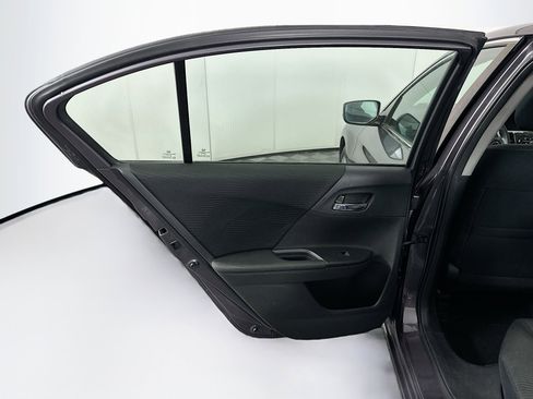Used 2015 Honda Accord LX image 25