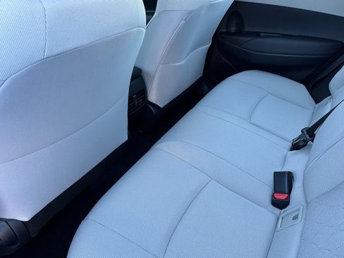 Used 2024 Toyota Corolla Cross L image 4