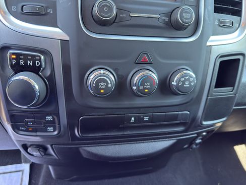 Used 2024 RAM 1500 Classic SLT image 17