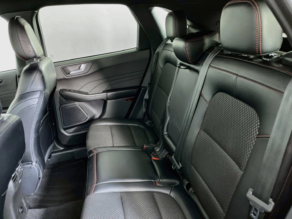 Used 2024 Ford Escape ST-Line w/ Tech Pack #1 FWD image 26