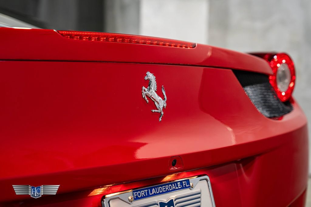 Used 2011 Ferrari 458 Italia Coupe RWD image 38