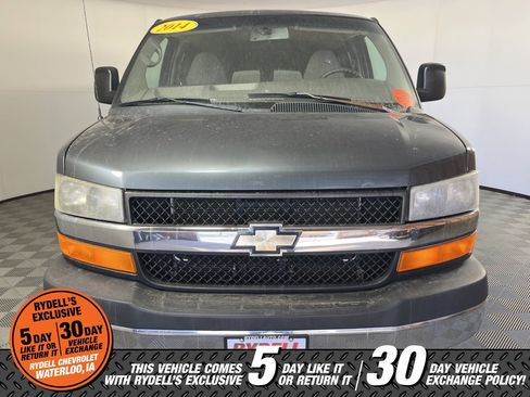 Used 2014 Chevrolet Express 3500 LT w/ LT Preferred Equipment Group image 10