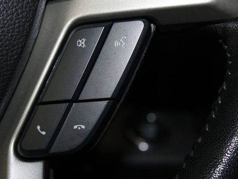 Used 2020 Ford F150 Lariat image 43