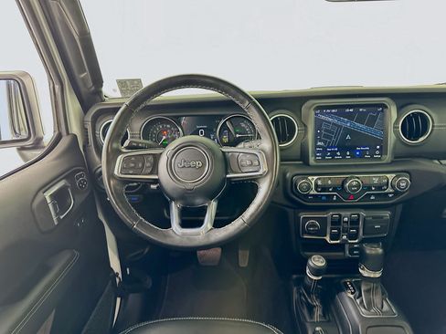 Used 2023 Jeep Wrangler Unlimited Sahara w/ Cold Weather Group AWD/4WD image 17