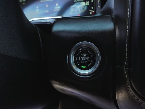 Used 2023 GMC Yukon Denali Ultimate AWD/4WD image 26