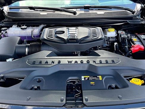 New 2026 Jeep Grand Wagoneer Limited AWD/4WD image 10