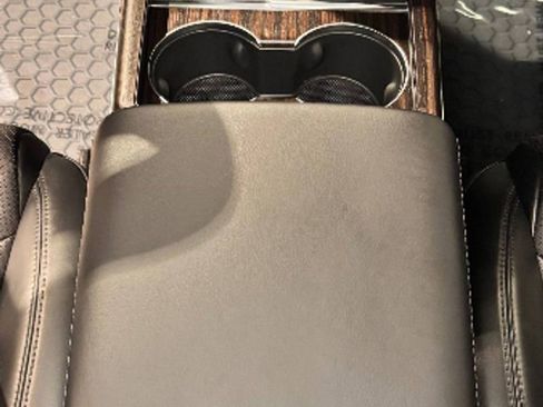 Used 2025 Tesla Model X image 36