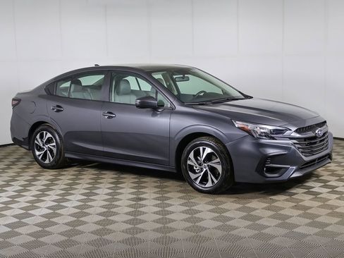 Used 2025 Subaru Legacy Premium image 2
