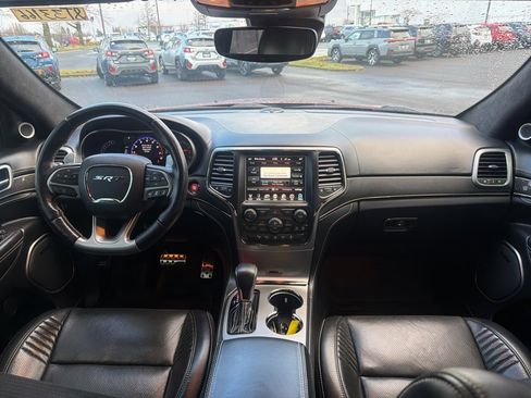 Used 2017 Jeep Grand Cherokee SRT image 26