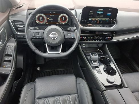 Certified 2023 Nissan Rogue Platinum w/ Platinum Premium Package image 11