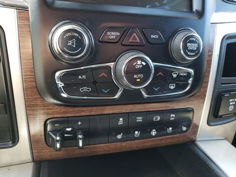 Used 2015 RAM 2500 Laramie image 26