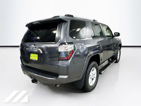 Used 2023 Toyota 4Runner SR5 Premium image 5