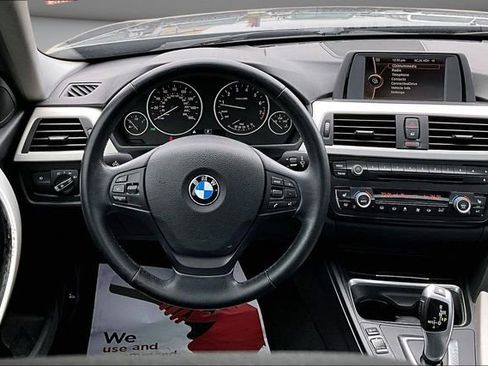 Used 2014 BMW 320i xDrive Sedan image 8
