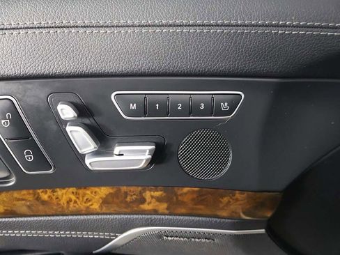 Used 2013 Mercedes-Benz SL 550 w/ Premium Pkg image 30