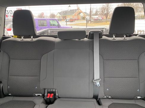 Used 2022 Chevrolet Silverado 2500 Custom w/ Custom Value Package image 26