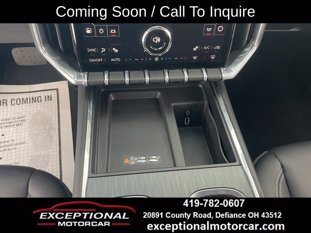 Used 2025 GMC Acadia Elevation w/ Elevation Premium Package FWD image 42