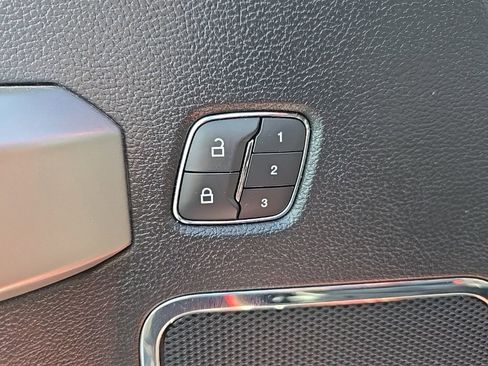 Used 2019 Ford F150 Lariat AWD/4WD image 8