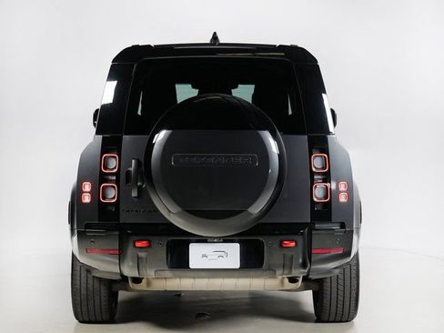 Used 2024 Land Rover Defender 130 X AWD/4WD image 7