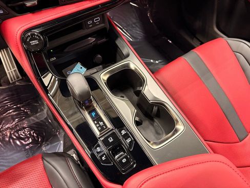 Used 2025 Lexus NX 450h+ F Sport image 18