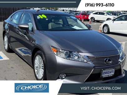 Used 2014 Lexus ES 350 w/ Luxury Package