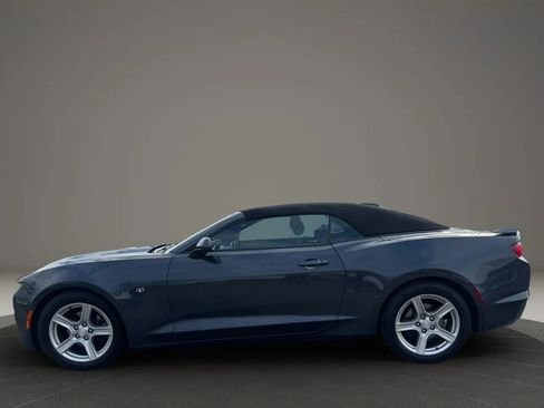 Used 2020 Chevrolet Camaro LT RWD image 2