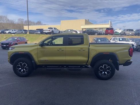 Used 2023 GMC Canyon AT4X image 3