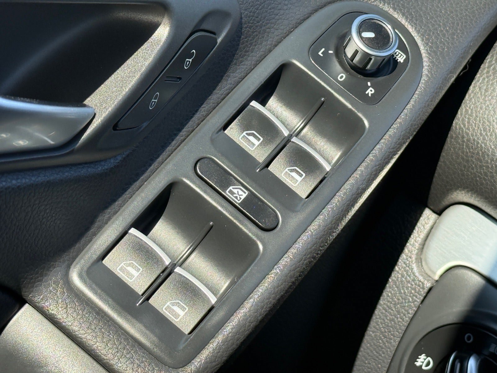Used 2012 Volkswagen GTI Autobahn FWD image 18