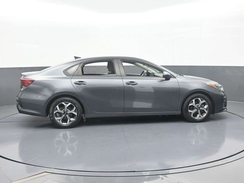 Used 2021 Kia Forte LXS image 7